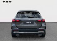 Mercedes-Benz GLA 4
