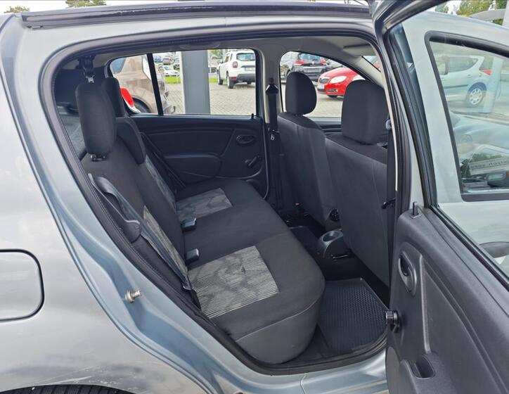 Dacia Sandero 13