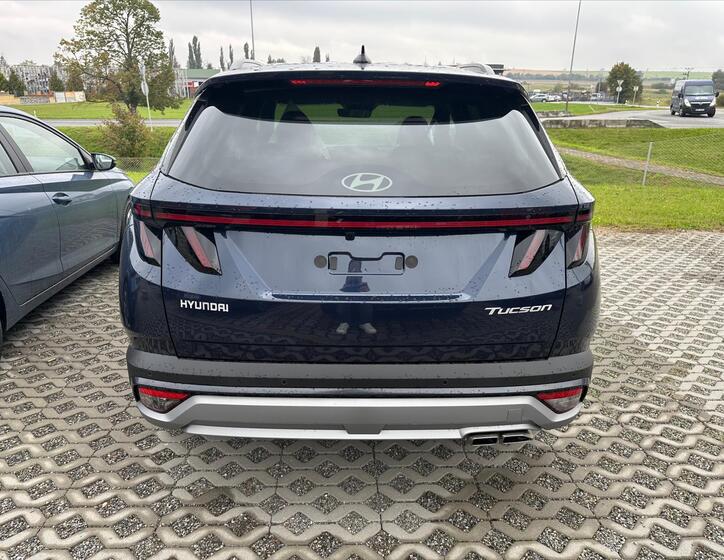 Hyundai Tucson 4