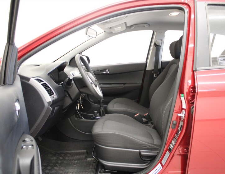 Hyundai i20 6