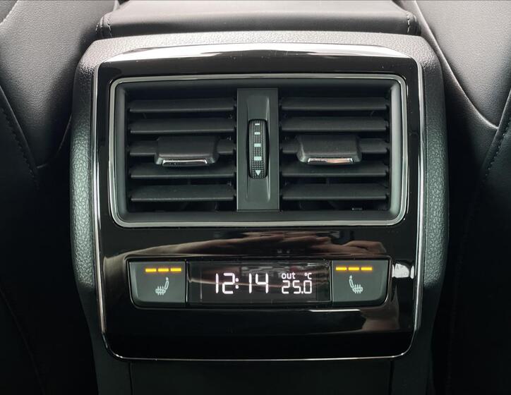 Škoda Superb 16
