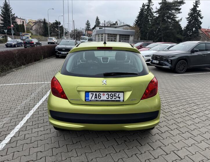 Peugeot 207 4
