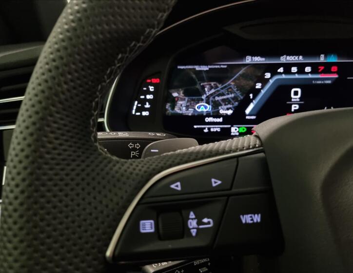 Audi SQ8 33