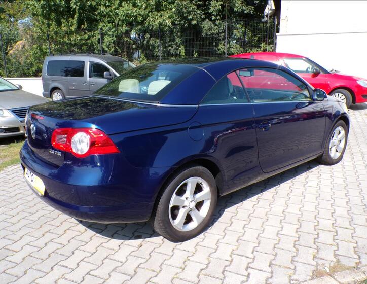 Volkswagen EOS 4