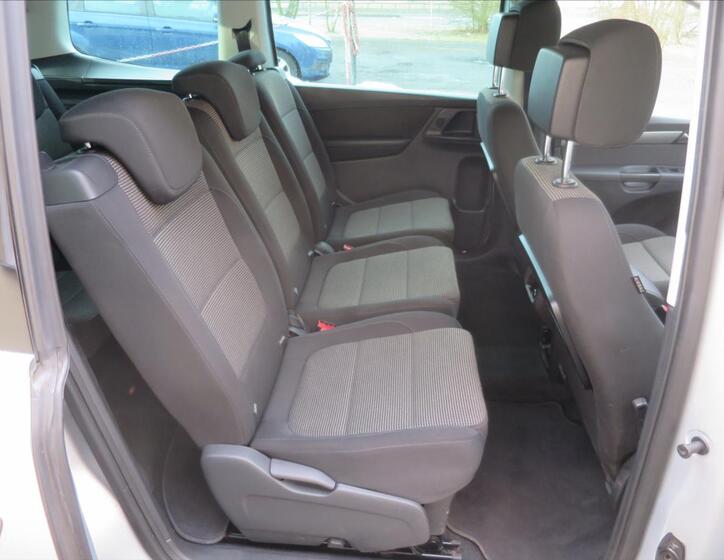 Volkswagen Sharan 13