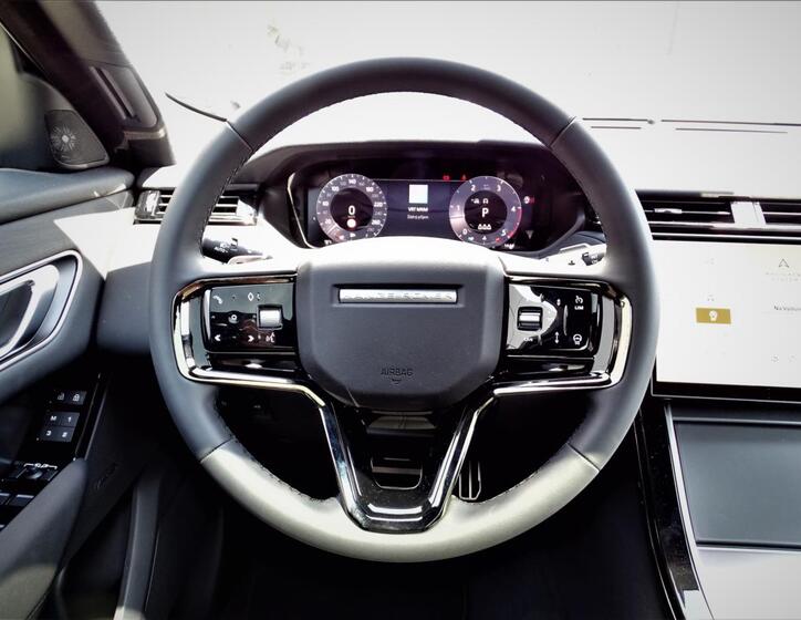 Land Rover Range Rover Velar 14