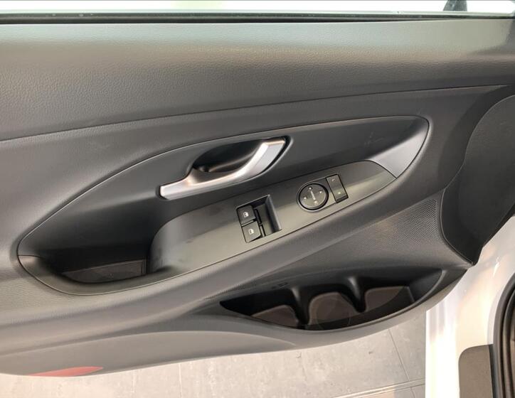 Hyundai i30 20
