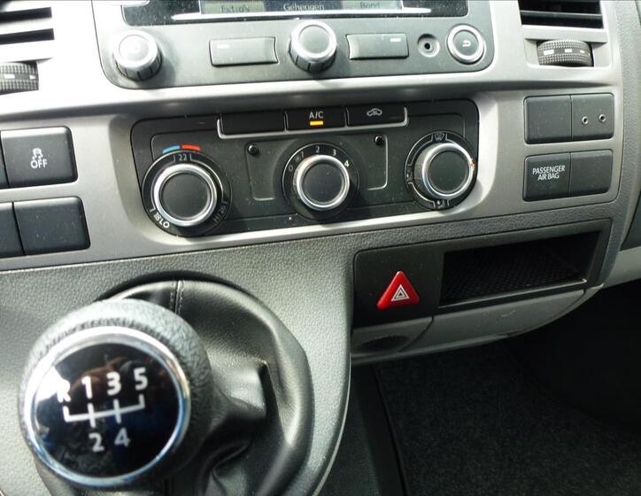 Volkswagen Transporter 34