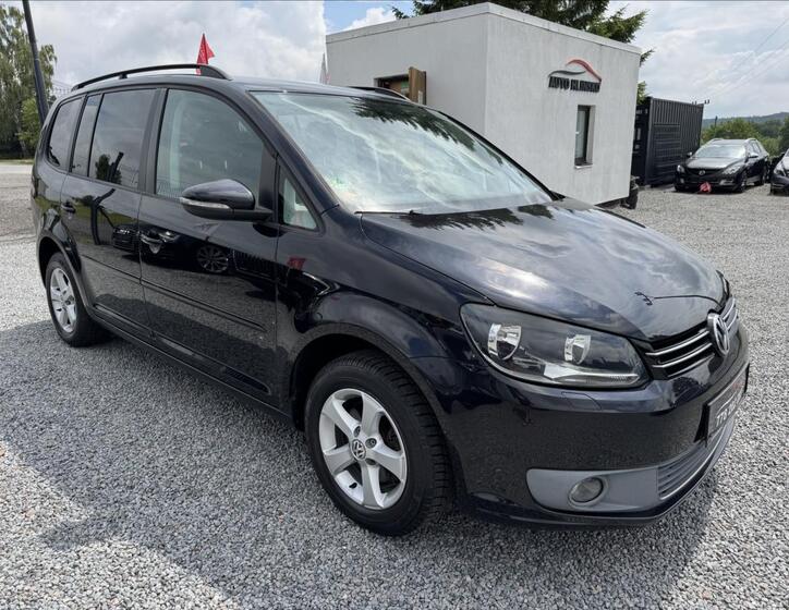 Volkswagen Touran 9