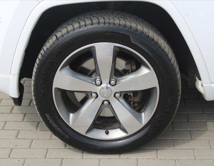 Jeep Grand Cherokee 9
