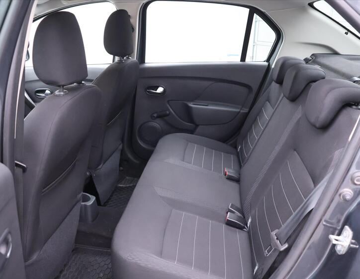 Dacia Logan 12