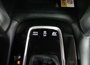 Toyota Corolla Cross 33