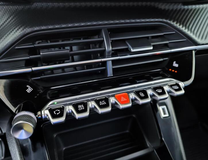Peugeot 2008 18