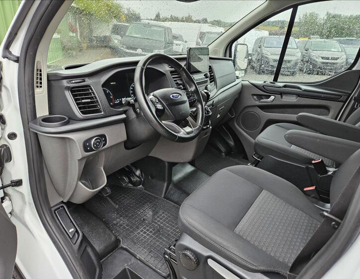 Ford Transit Custom 8