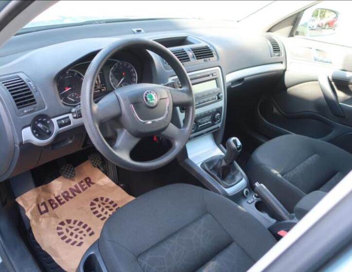 Škoda Octavia 9