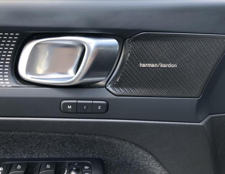 Volvo XC40 21
