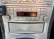 Ford Galaxy 19