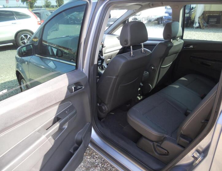 Opel Zafira 16