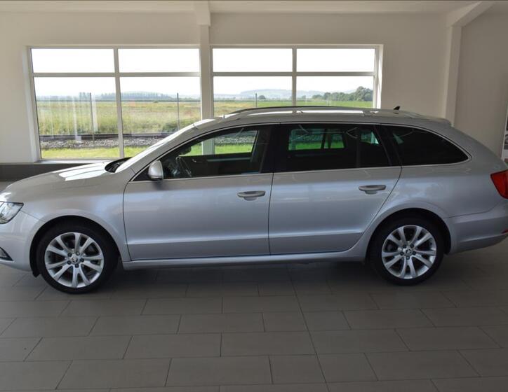 Škoda Superb 5