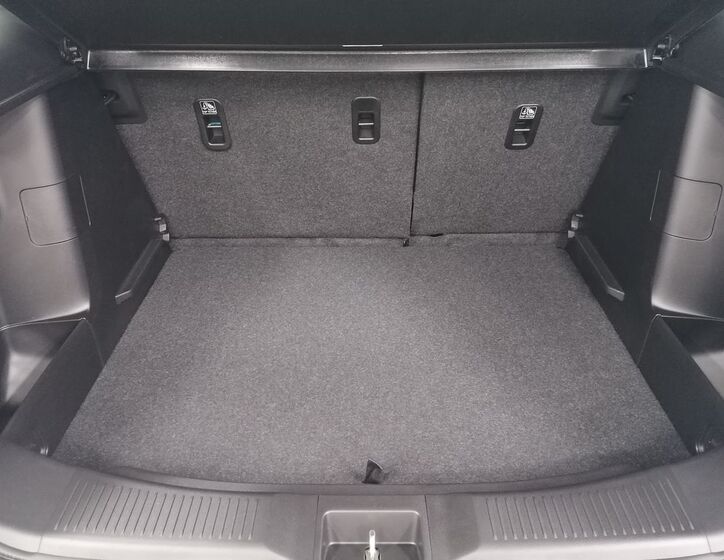 Suzuki S-Cross 10