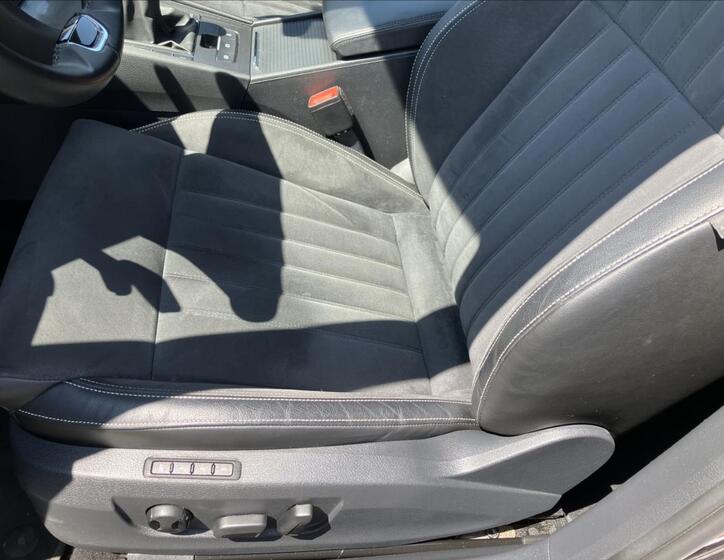 Škoda Superb 11