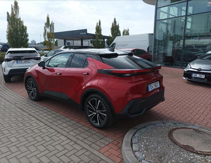 Toyota C-HR 3