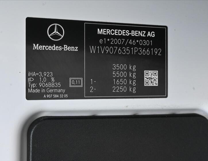 Mercedes-Benz Sprinter 7