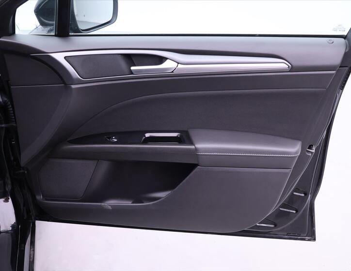 Ford Mondeo 12