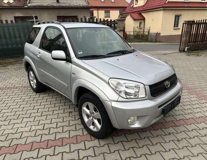 Toyota RAV4 1