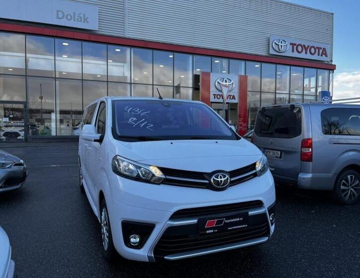 Toyota ProAce Verso 1