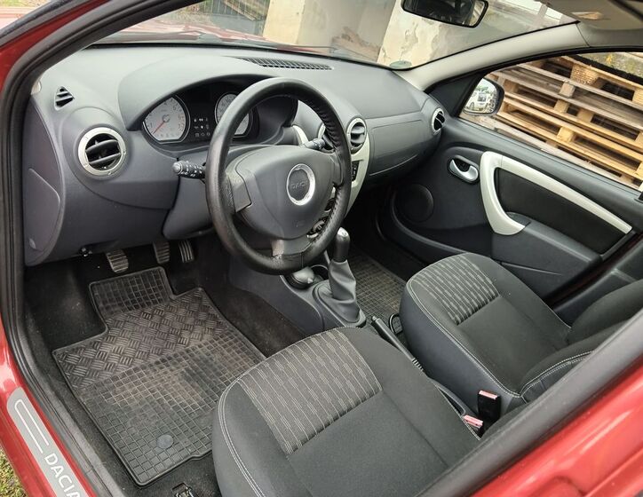 Dacia Sandero 9