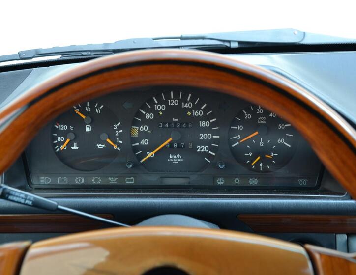 Mercedes-Benz 124 19