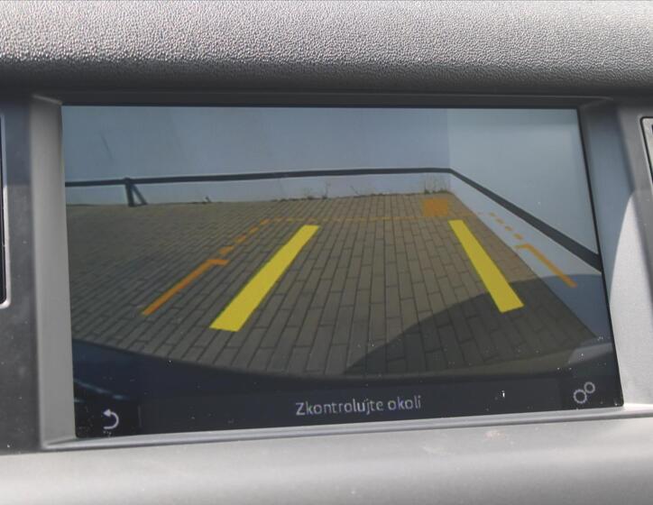 Land Rover Discovery Sport 18