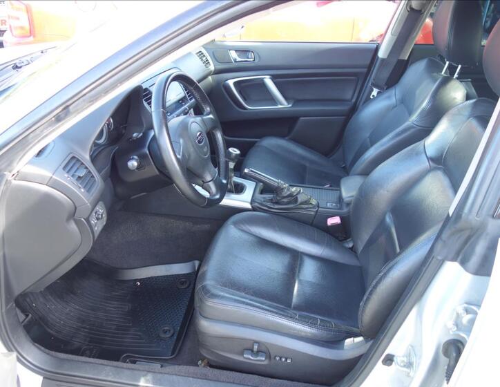 Subaru Legacy 10
