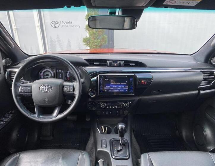 Toyota Hilux 14