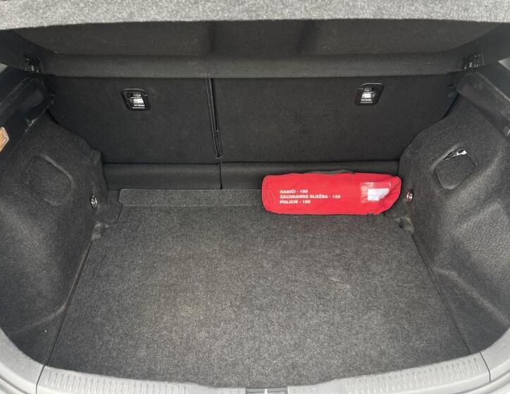 Toyota Auris 33