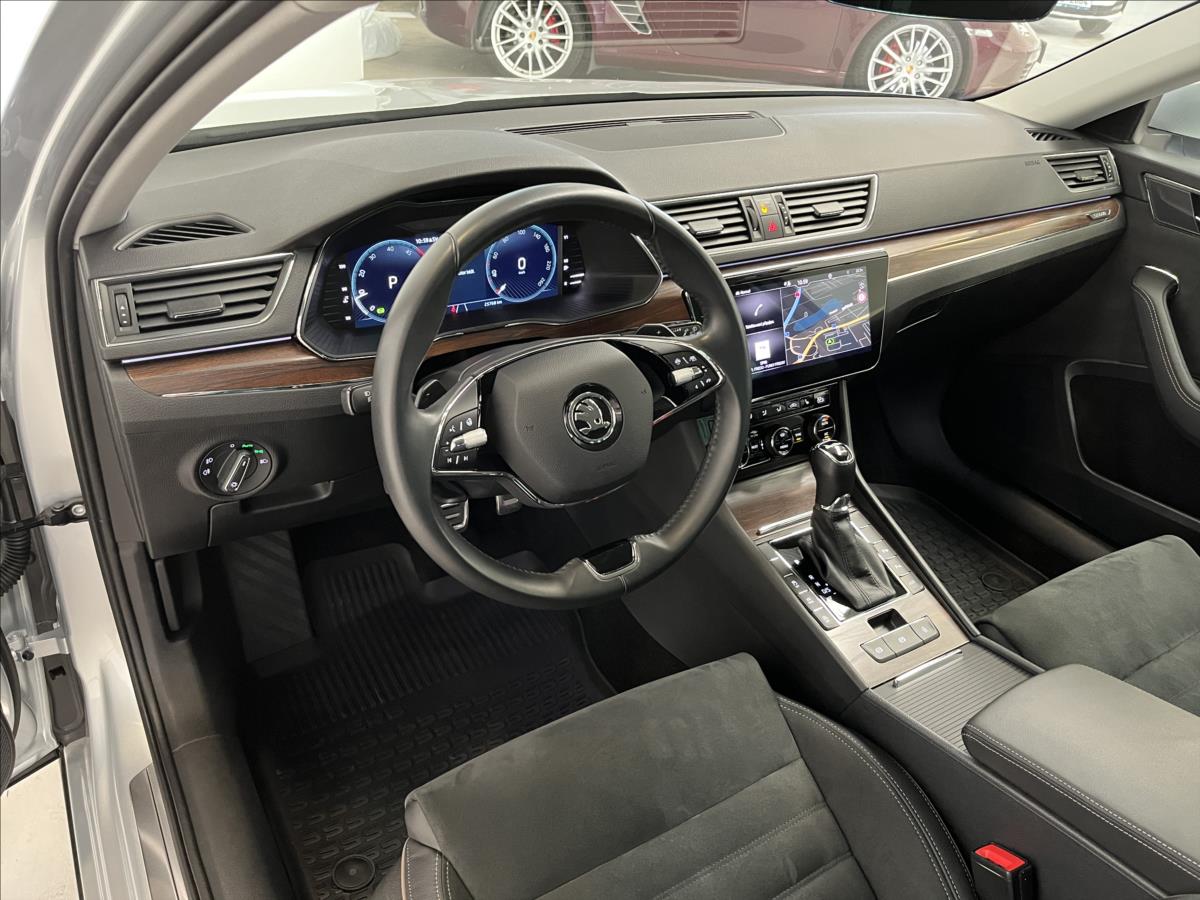 Škoda Superb