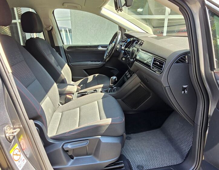 Volkswagen Touran 21
