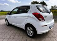 Hyundai i20 6