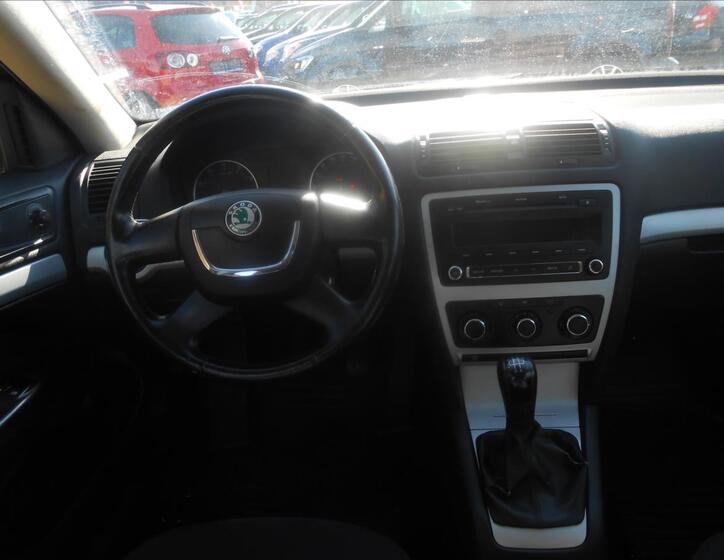 Škoda Octavia 13