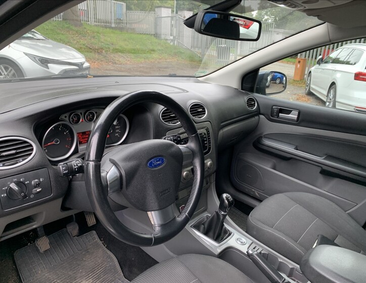 Ford Focus 10