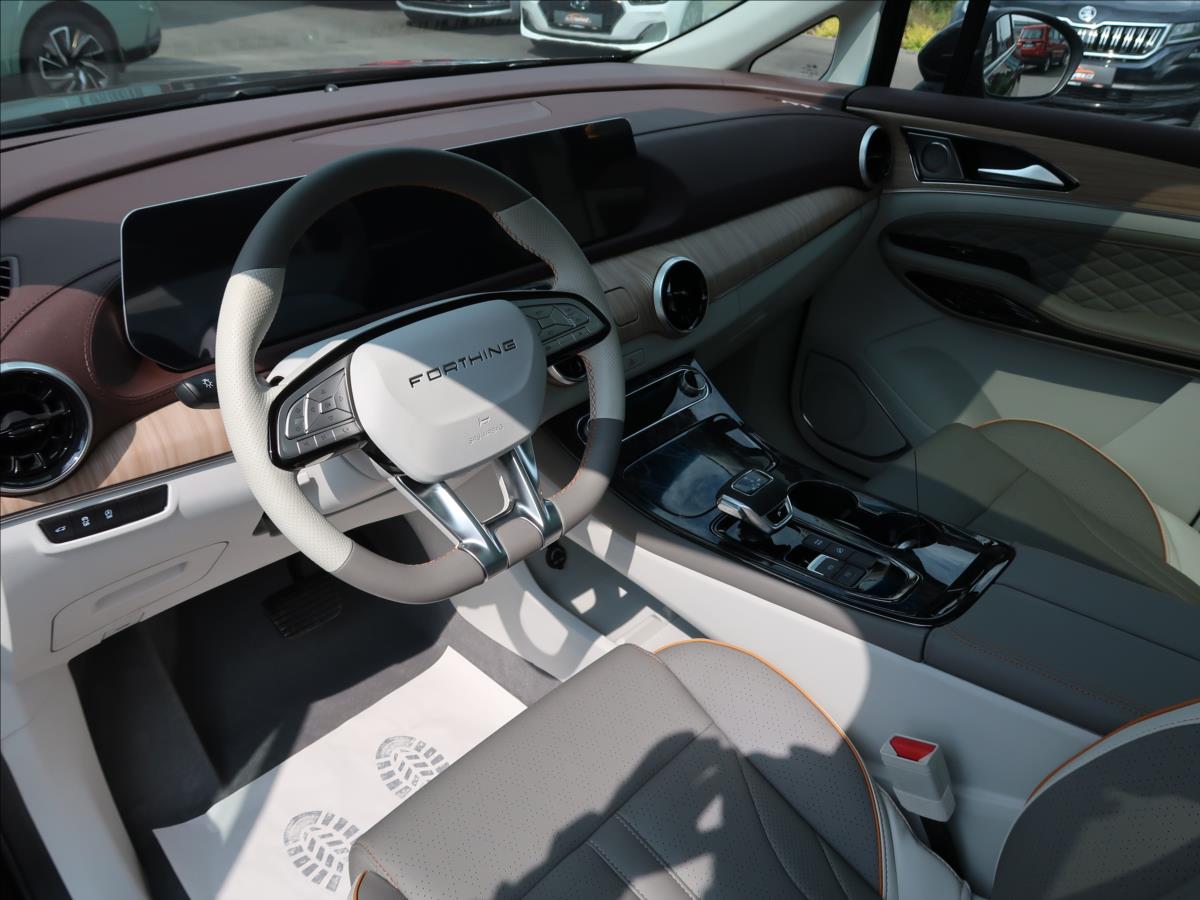 Dongfeng U-Tour