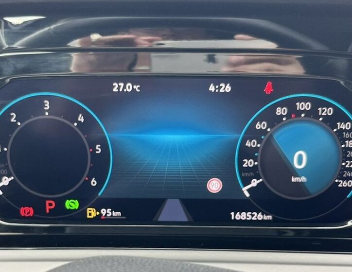Volkswagen Golf 12