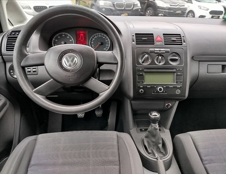 Volkswagen Touran 17