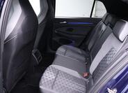 Volkswagen Golf 16