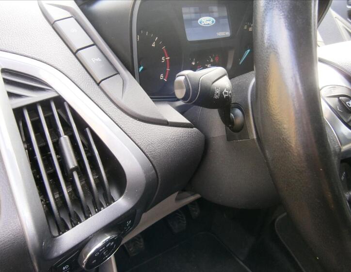 Ford Tourneo Custom 17