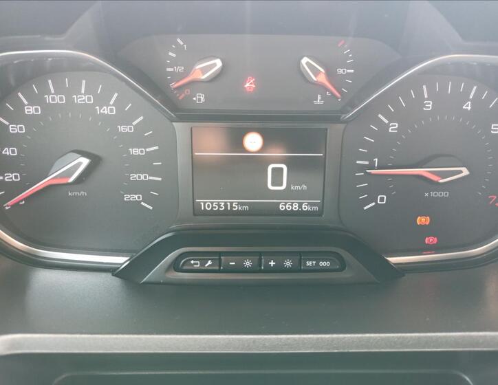 Peugeot Rifter 15