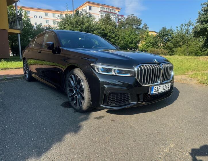 BMW Řada 7 2