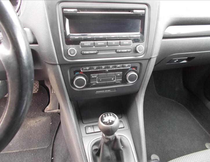 Volkswagen Golf 19