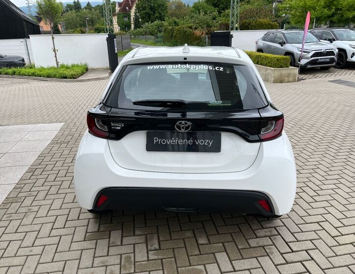 Toyota Yaris 13